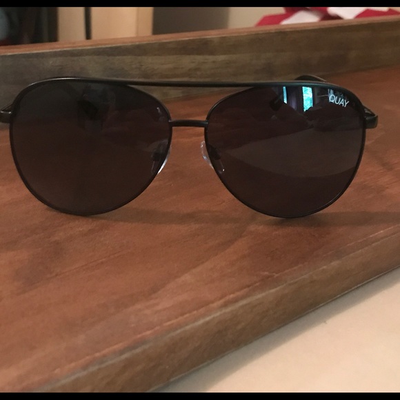 Quay Australia Vivienne Sunglasses - Picture 2 of 5
